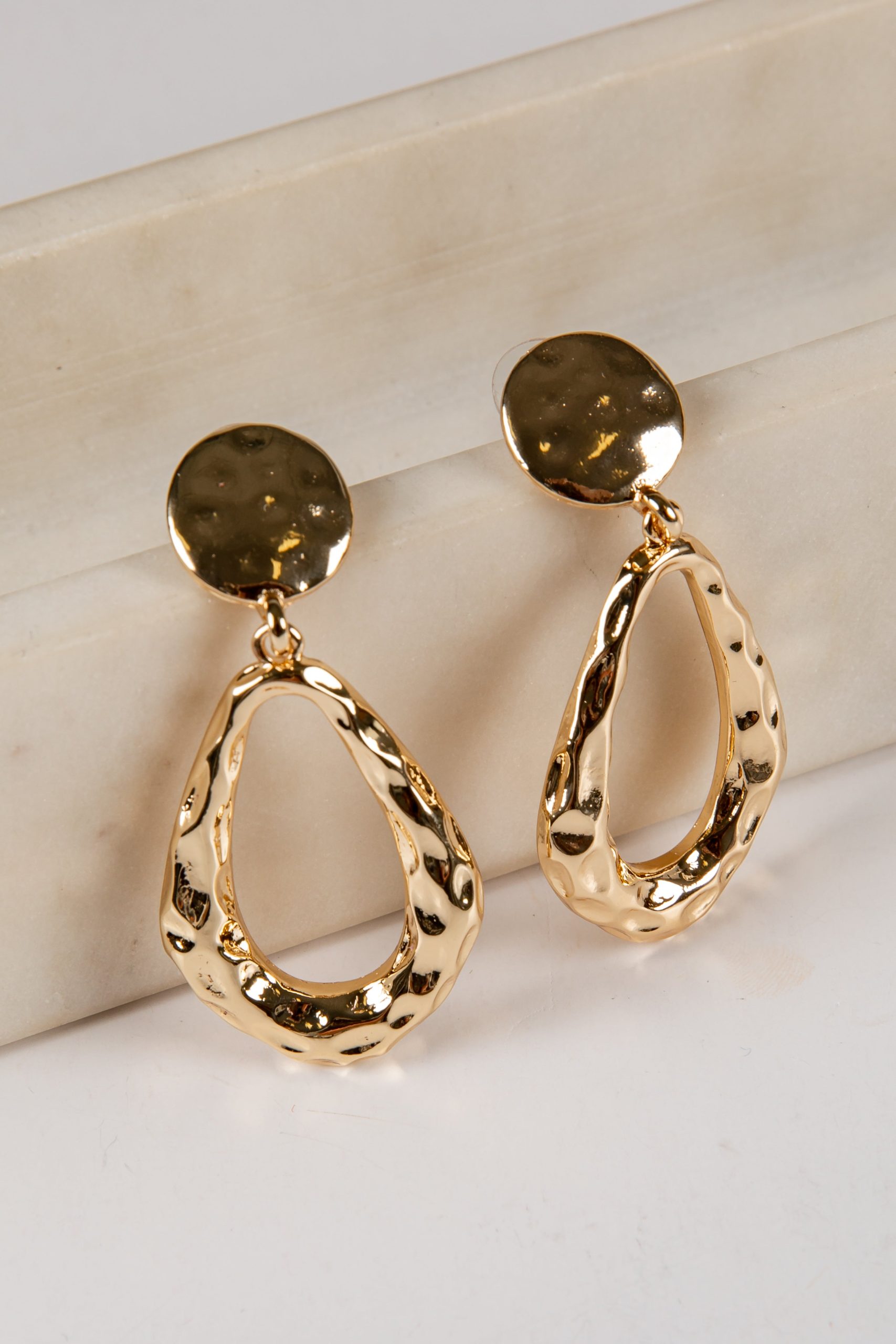 shopdressup_gold_teardrop_earrings-2.jpg