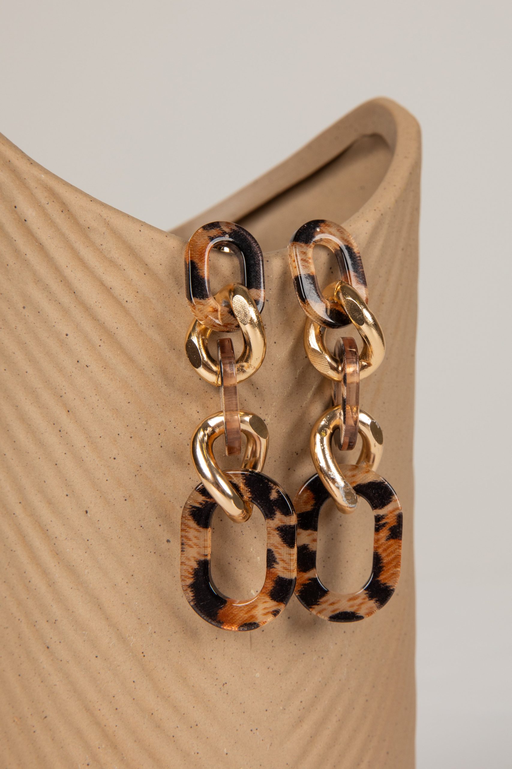 shopdressup_tortoise_chainlink_drop_earrings-2.jpg